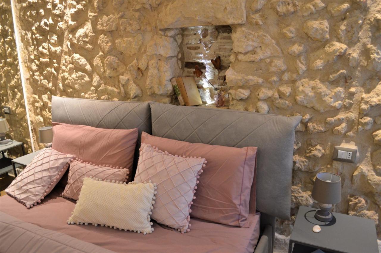 Domu 600 - Suite Mini Appartamento Cagliari Centro Storico Εξωτερικό φωτογραφία