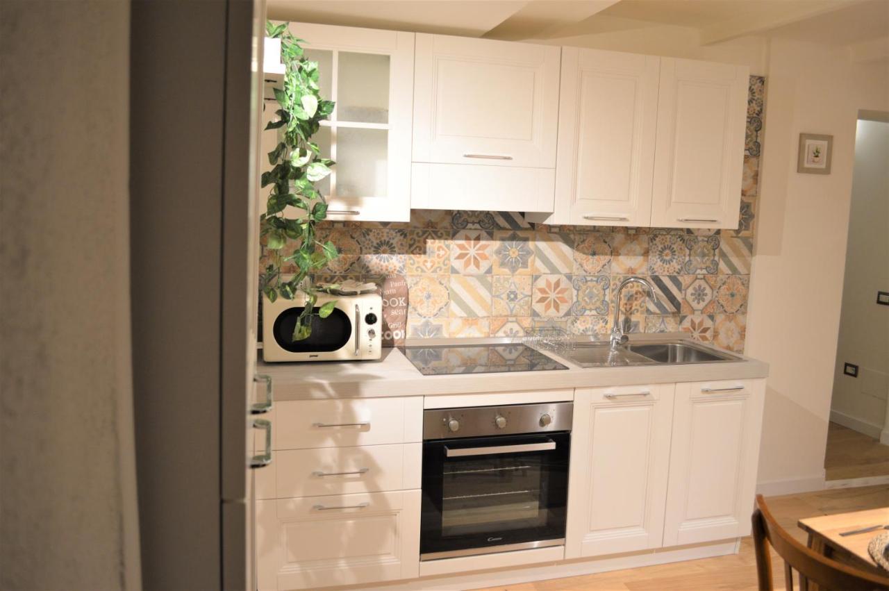 Domu 600 - Suite Mini Appartamento Cagliari Centro Storico Εξωτερικό φωτογραφία