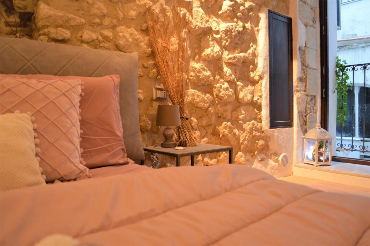 Domu 600 - Suite Mini Appartamento Cagliari Centro Storico Εξωτερικό φωτογραφία