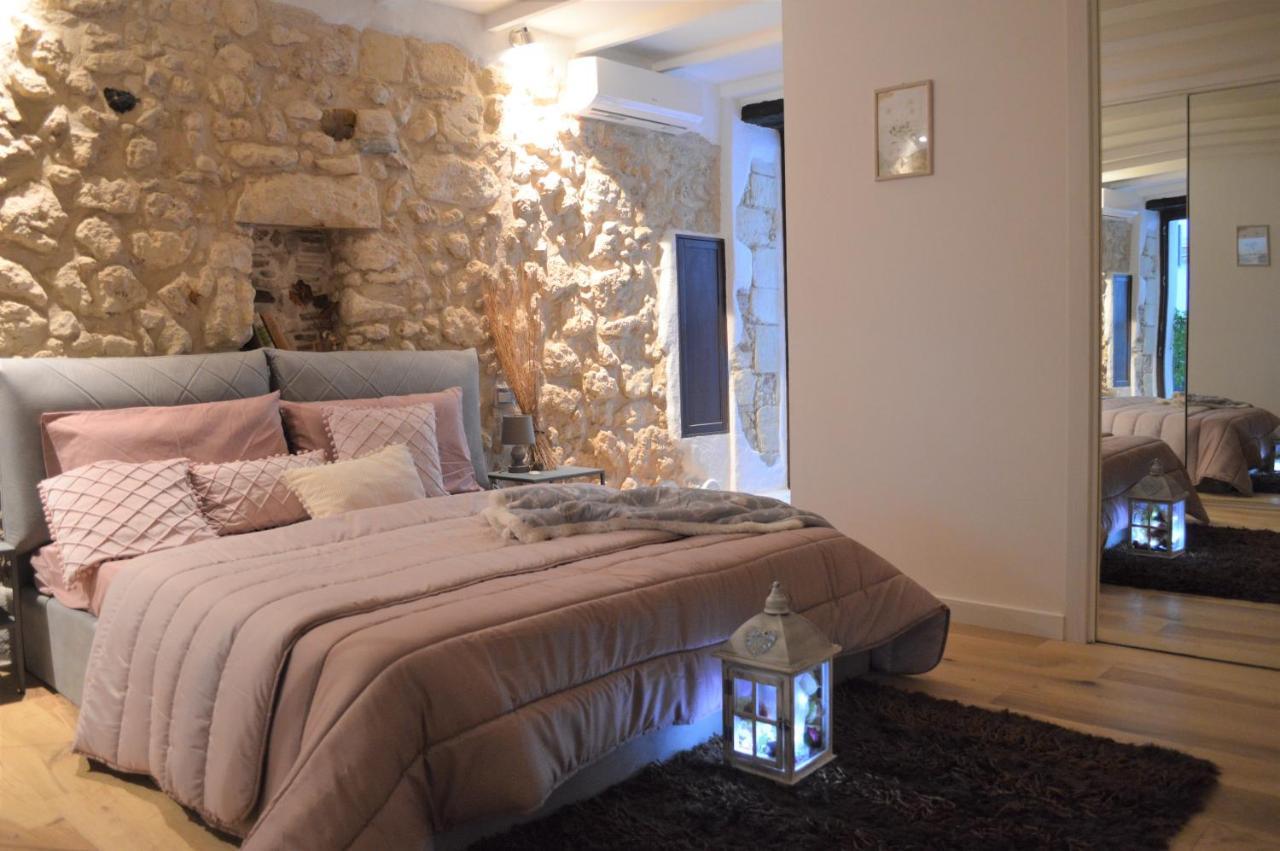 Domu 600 - Suite Mini Appartamento Cagliari Centro Storico Εξωτερικό φωτογραφία