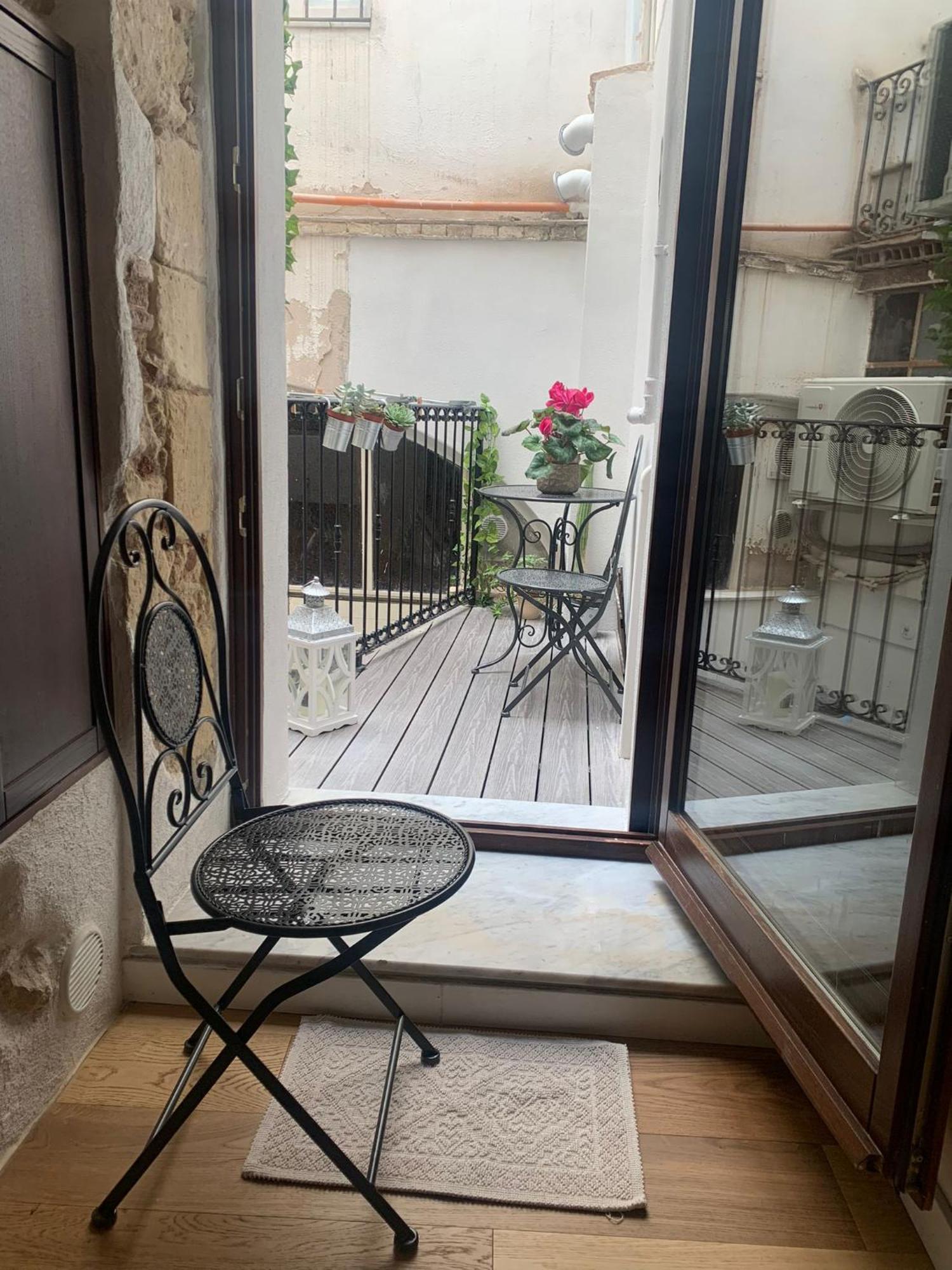 Domu 600 - Suite Mini Appartamento Cagliari Centro Storico Εξωτερικό φωτογραφία