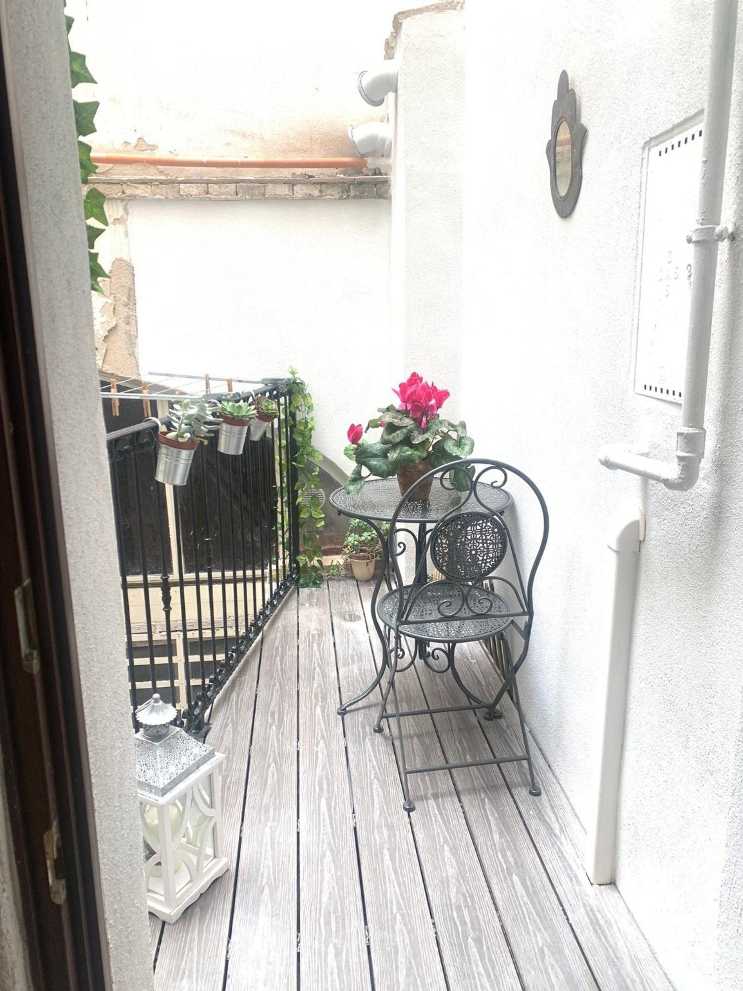 Domu 600 - Suite Mini Appartamento Cagliari Centro Storico Εξωτερικό φωτογραφία